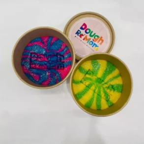 Marbelled dough set with multicolor dough