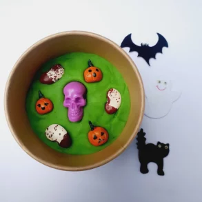 Skully Green